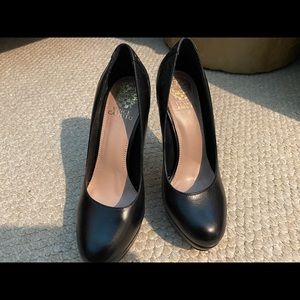 Vince Camuto heels. Women size 7